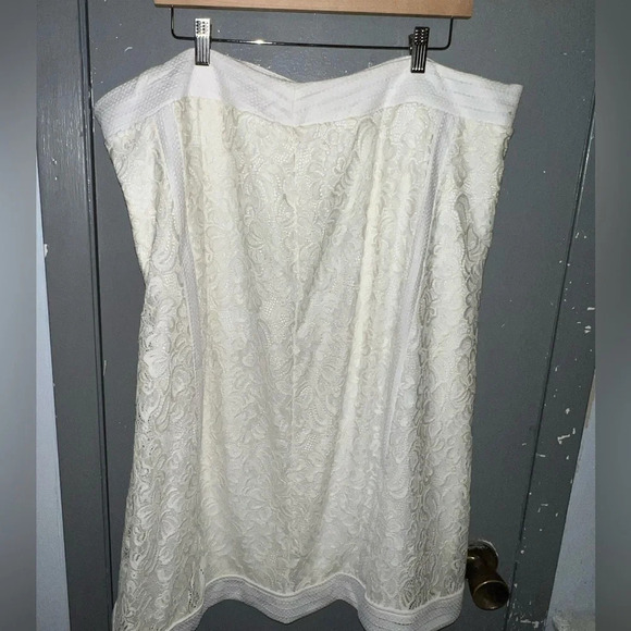 CATO off white lace textured skirt. EUC size 22W. - Picture 1 of 5